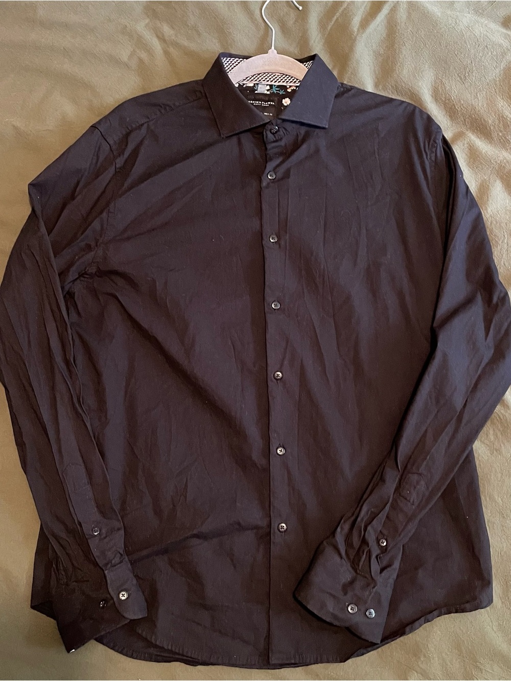Men's Black Long-Sleeve Dress Shirt
